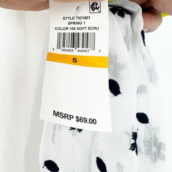 Cece Floral Embroidered Puff Sleeve Knit Top Soft Ecru White Size Small NWT - Picture 11 of 12